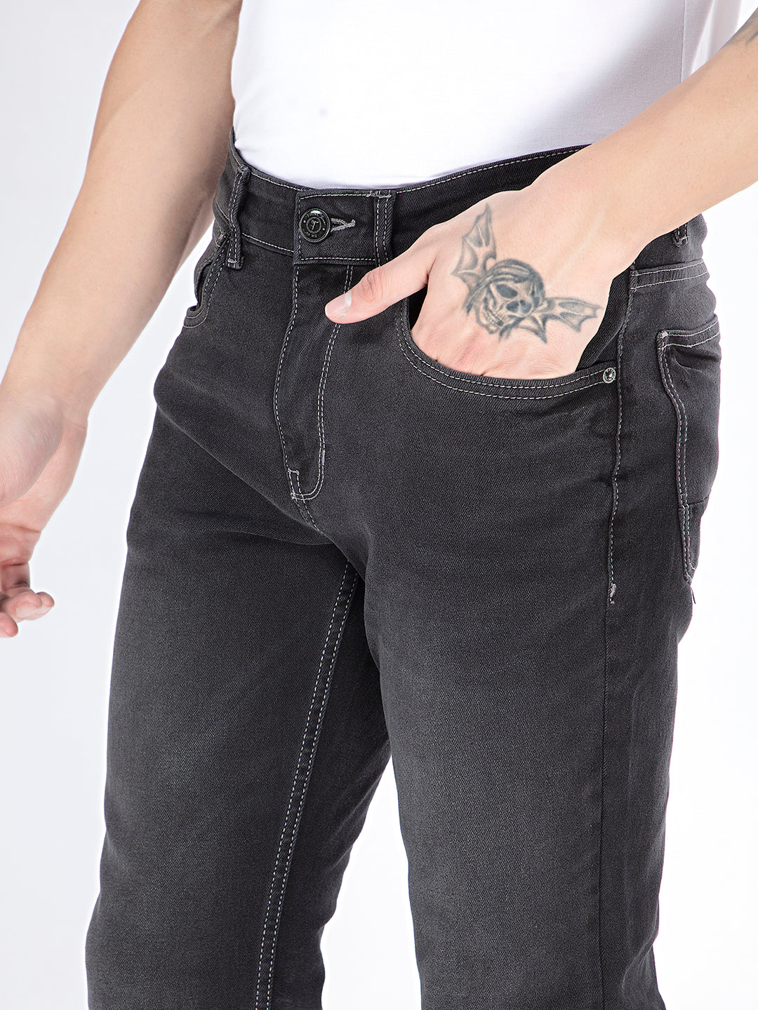 Pitch Black Pinnacle: Black Slim Fit Denim Jeans