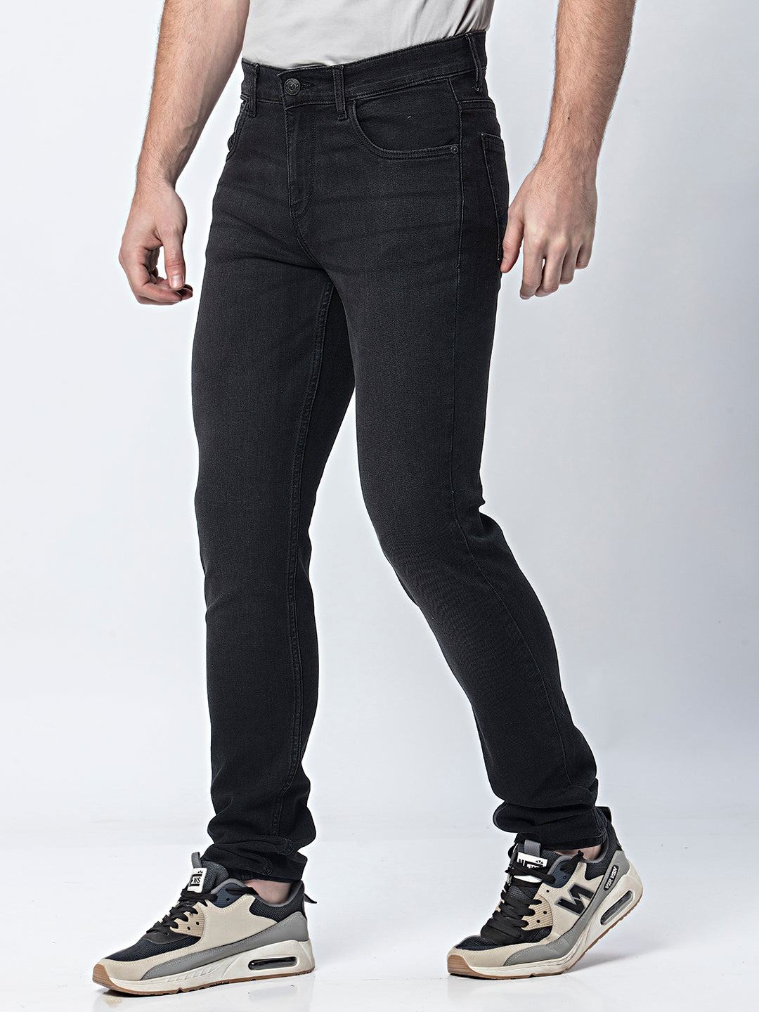 Blackout Bliss: Black Slim Fit Denim Jeans