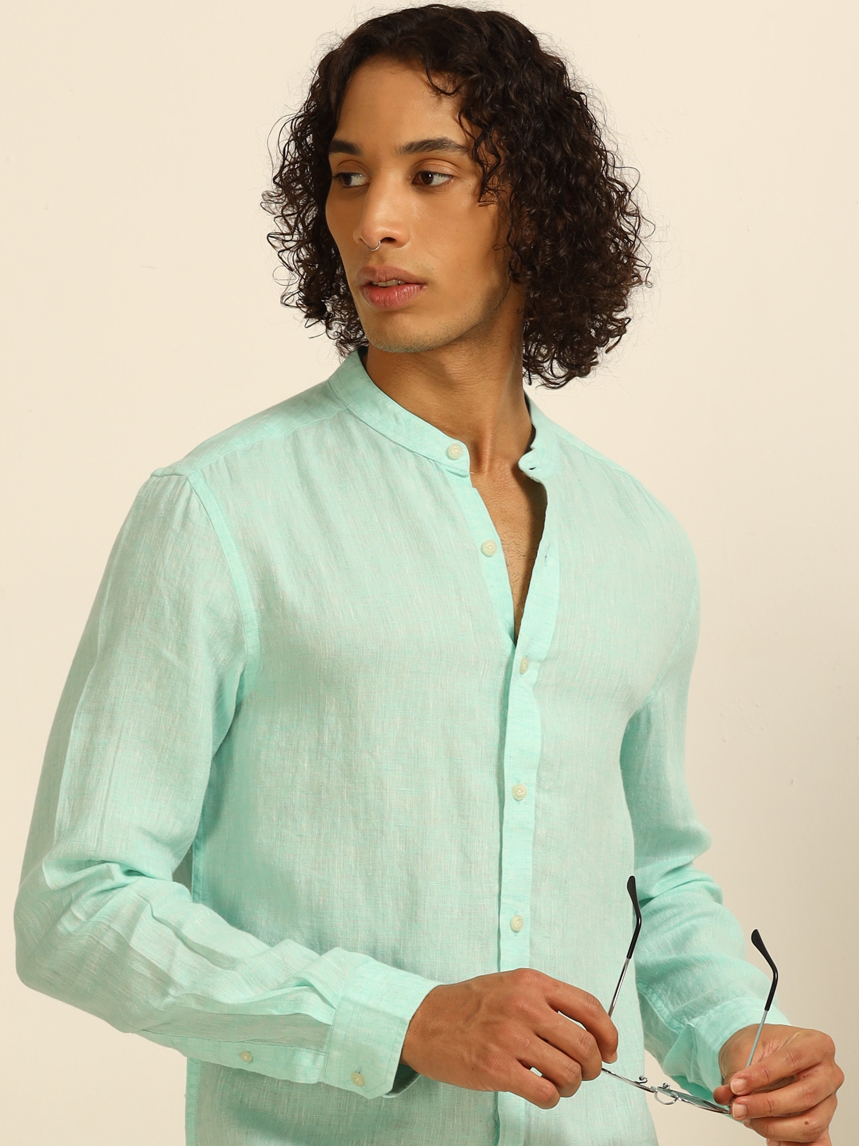 Ice Blue Glow 55% linen shirt