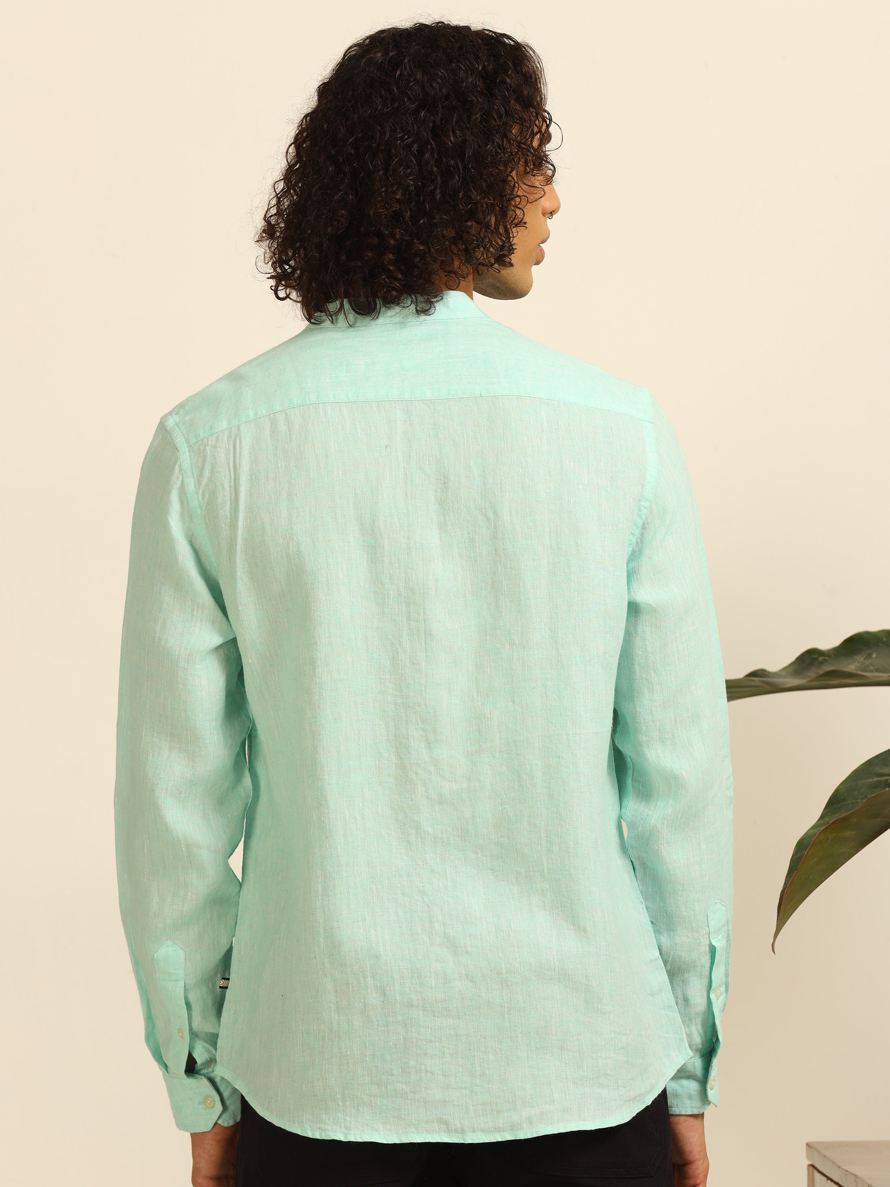 Ice Blue Glow 55% linen shirt