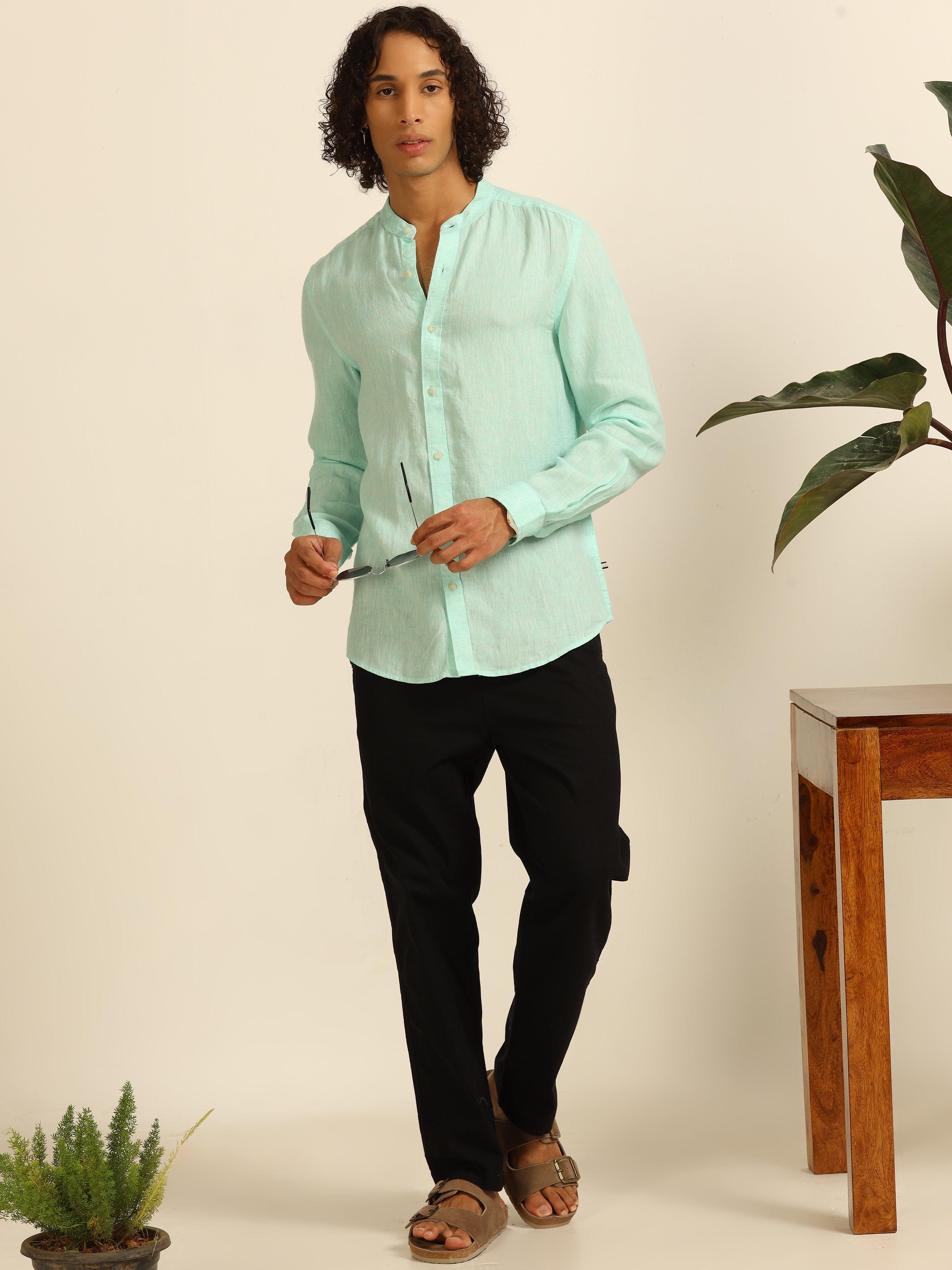 Ice Blue Glow 55% linen shirt