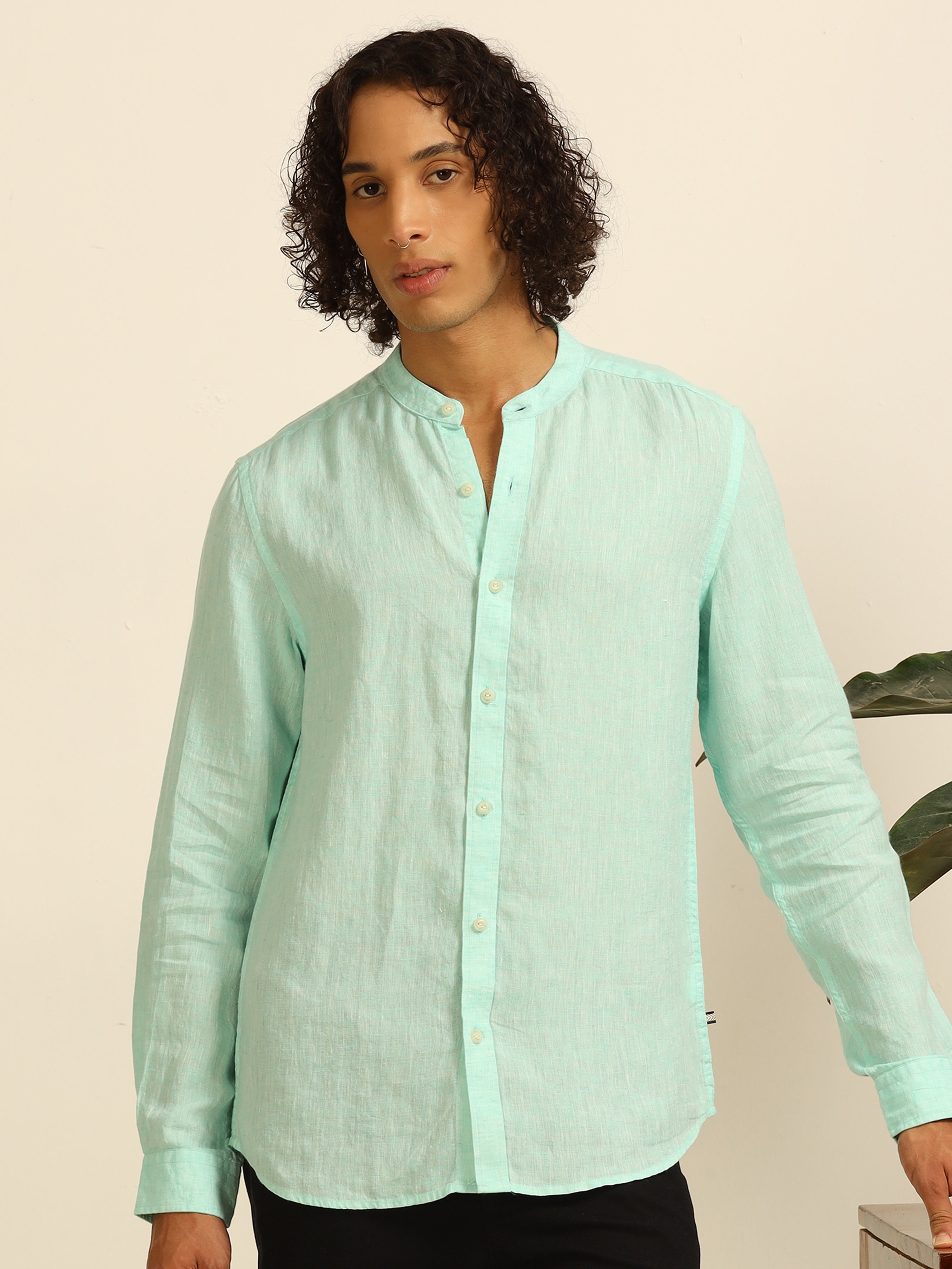 Ice Blue Glow 55% linen shirt