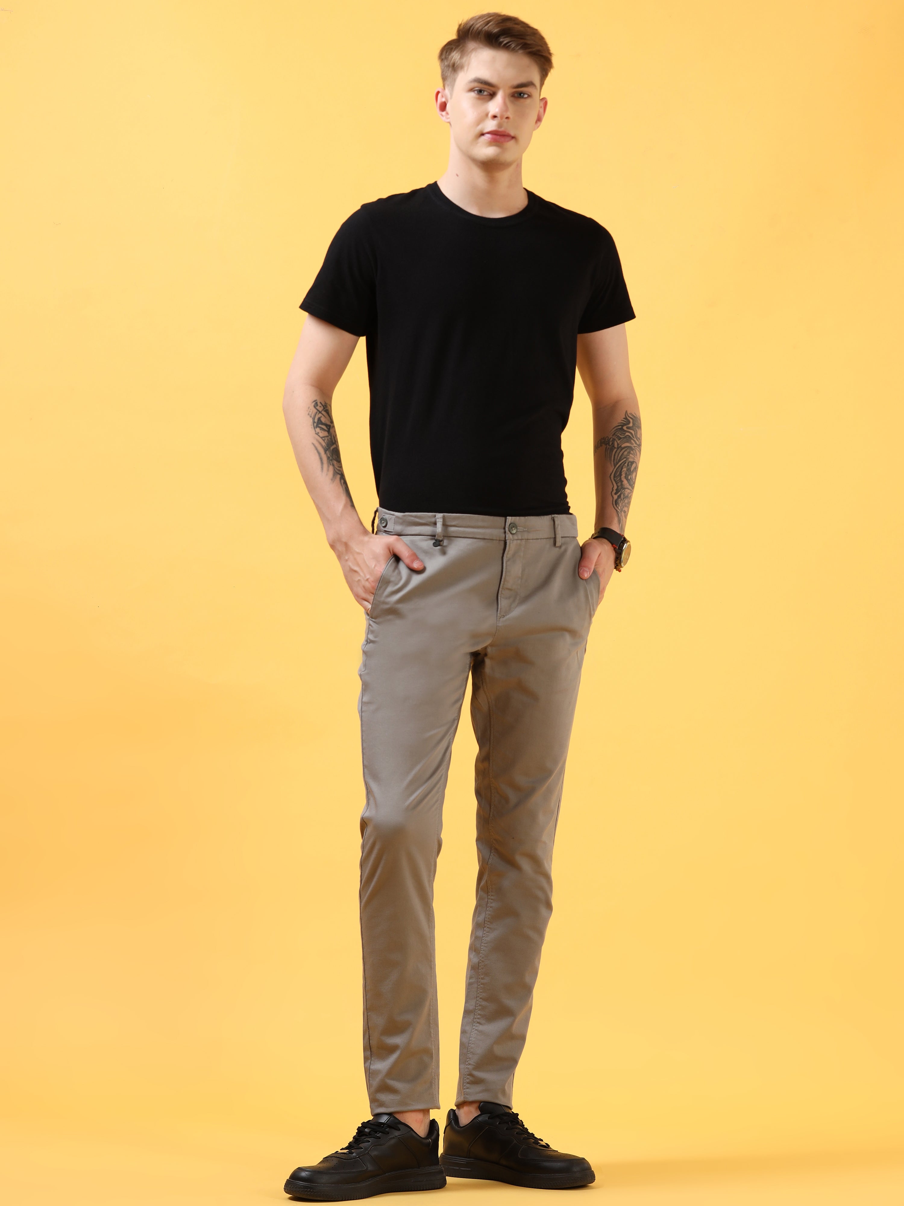 Minimalist Smoke: Sleek Grey Casual Trouser