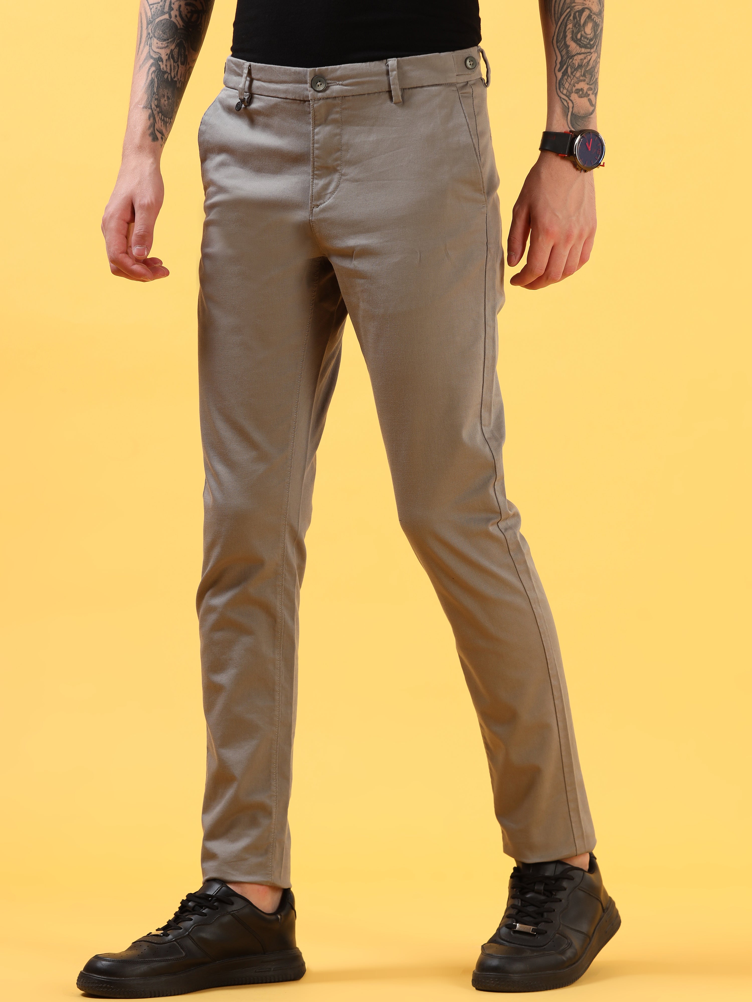 Minimalist Smoke: Sleek Grey Casual Trouser