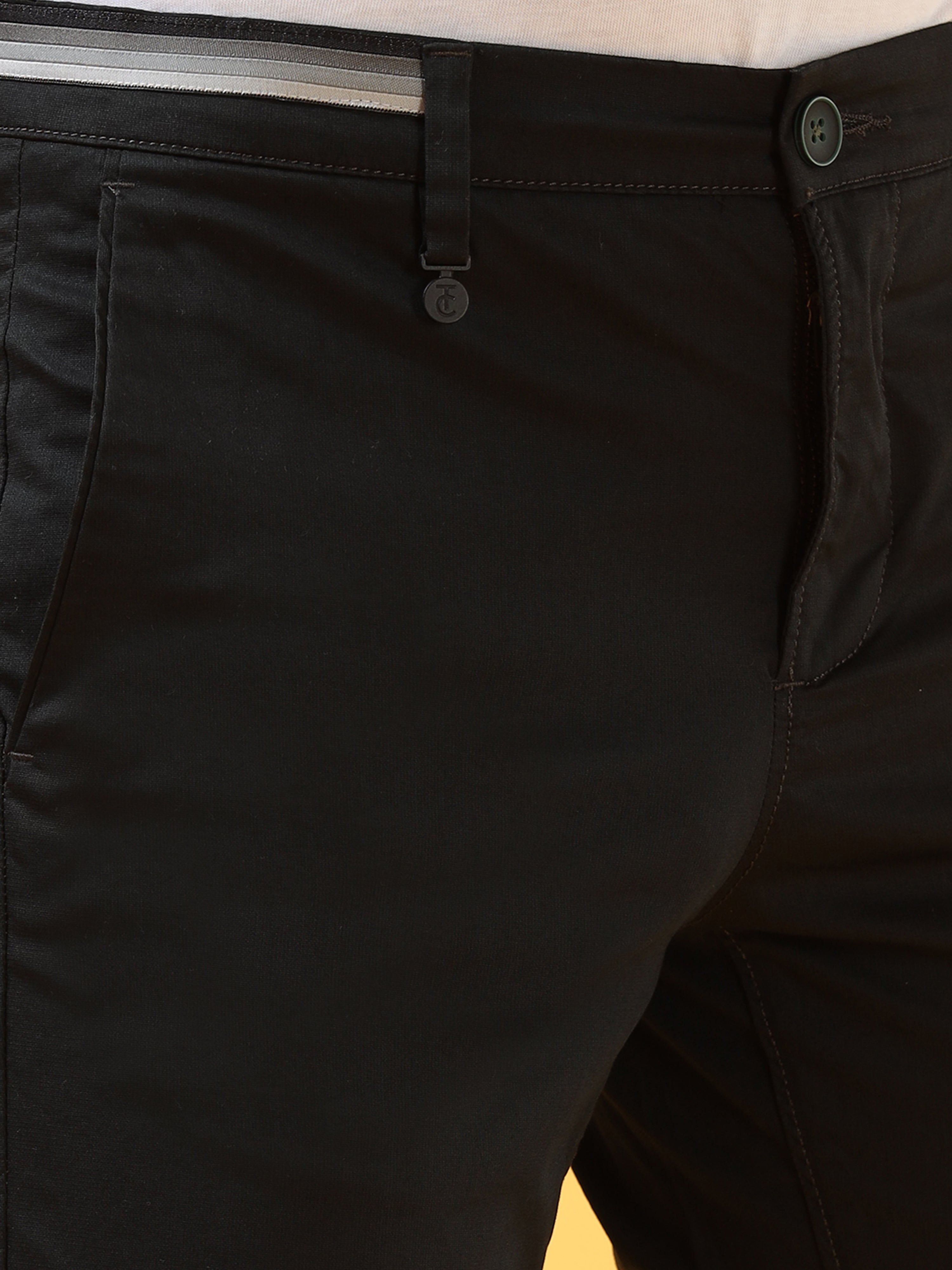 Urban Olive Casual Trousers: Effortlessly Cool